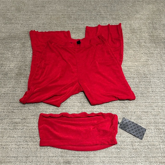 SHEIN red tube top and flow pants set - Picture 1 of 3